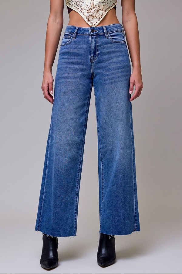 Dark Wash Clean Stretch 31" Inseam Wideleg